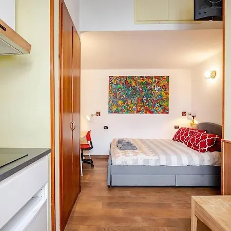 Apartment Tiny Steps To Piazza Di Spagna Rom