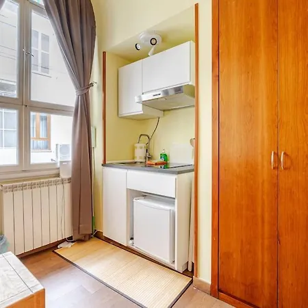 Tiny Steps To Piazza Di Spagna *