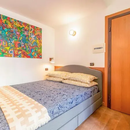 Tiny Steps To Piazza Di Spagna Apartment