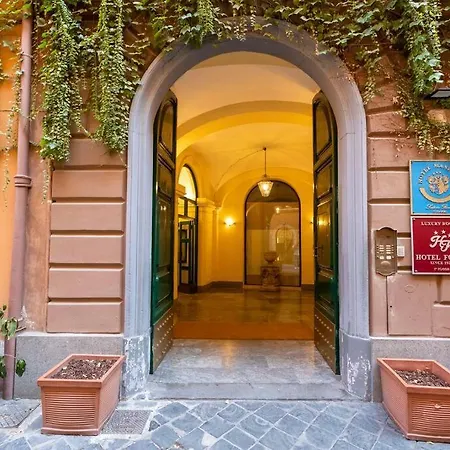Tiny Steps To Piazza Di Spagna Apartment Rom
