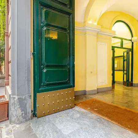 Tiny Steps To Piazza Di Spagna アパート ローマ