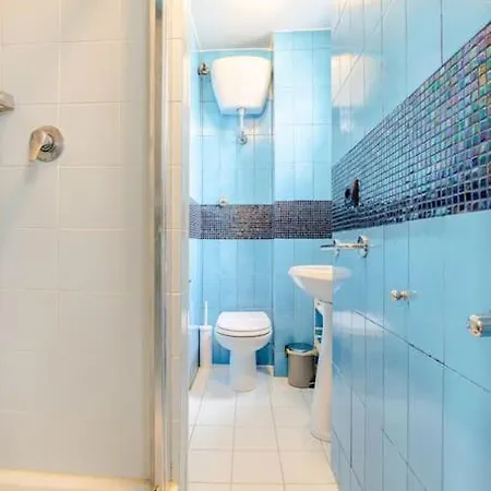 Tiny Steps To Piazza Di Spagna Rom