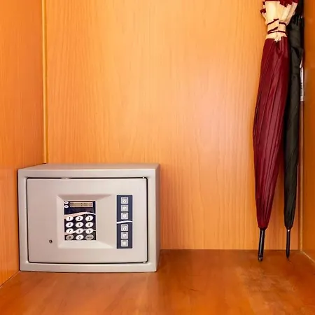 Tiny Steps To Piazza Di Spagna Apartment Rom