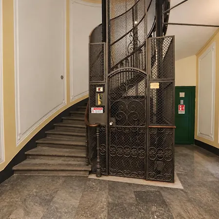 Tiny Steps To Piazza Di Spagna Apartamento